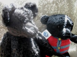 BLACK MOHAIR BEARS_04